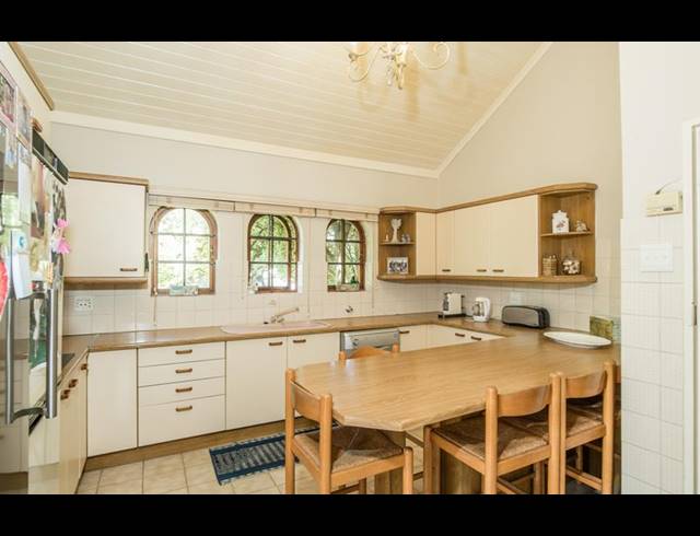 4 BEDROOM PROPERTY TO RENT IN BERGVLIET